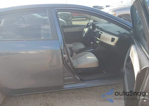 2015 Toyota Corolla Le z USA, uszkodzony, nr VIN 5YFBURHE4FP329400